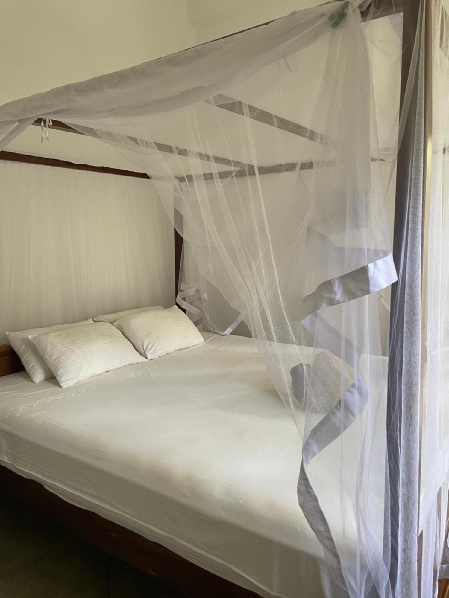 Bed and Breakfast Casa Tharin Madiha Matara Exterior foto