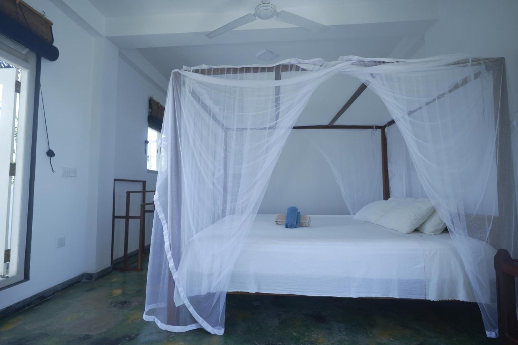 Bed and Breakfast Casa Tharin Madiha Matara Exterior foto